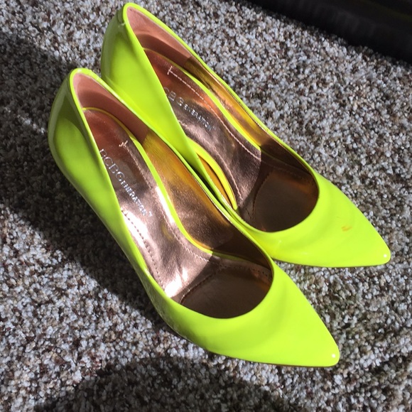 BCBGeneration Shoes - 🎉HOST PICK🎉 BCBG Bright Yellow Shoes